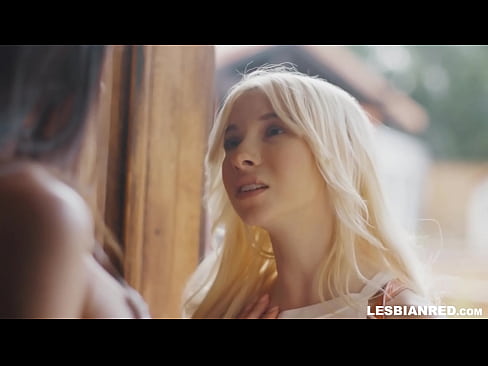 ❤️ A nena chega a casa uns meses despois e acaba comendo o coño da súa madrastra ❤ Vídeo porno en % gl.tvmarket.top % ️❤